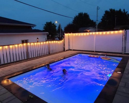 Piscine de fibre, amenagement extérieur